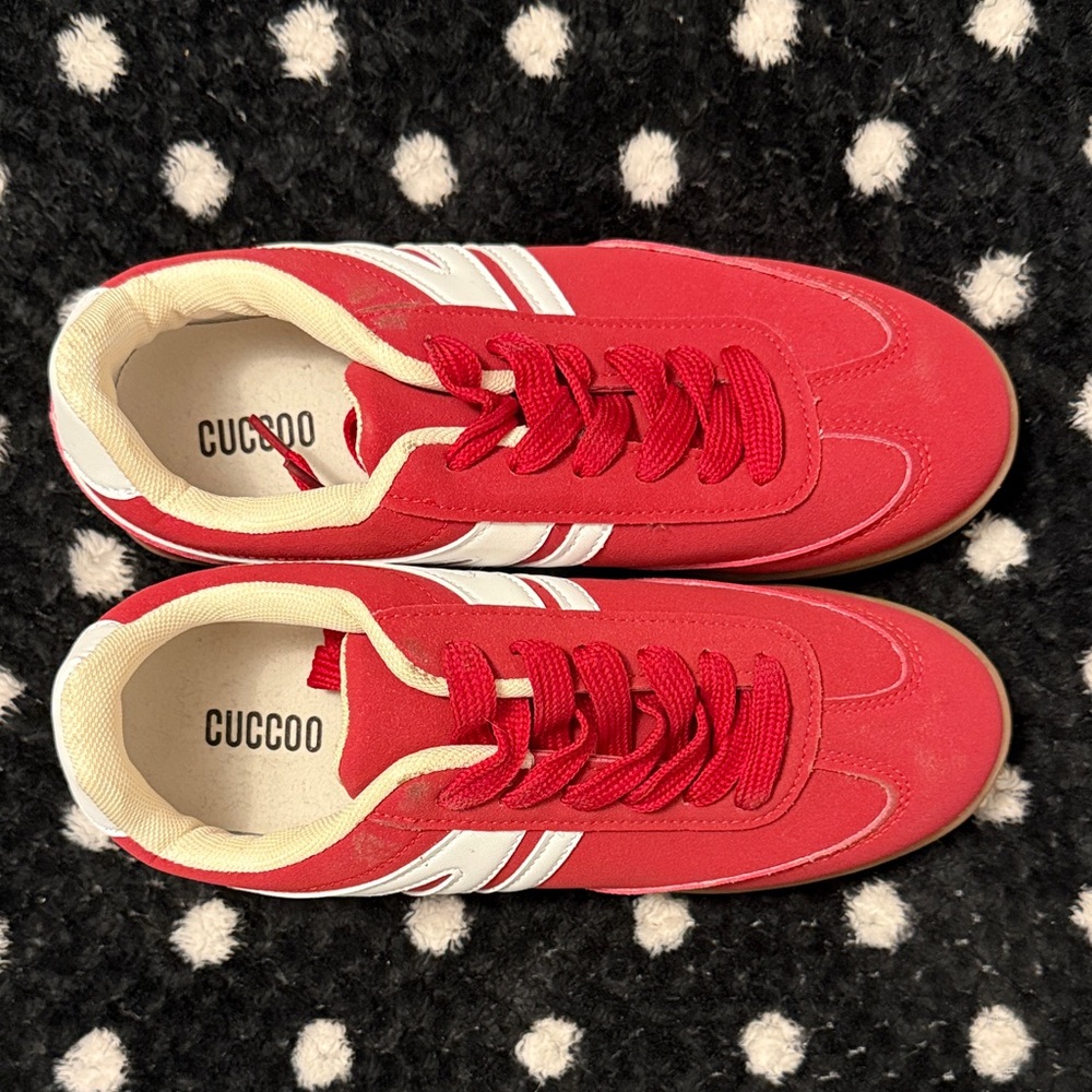 BRAND-NEW & VERY SPORTY | Cuccoo Women’s Red Sneakers